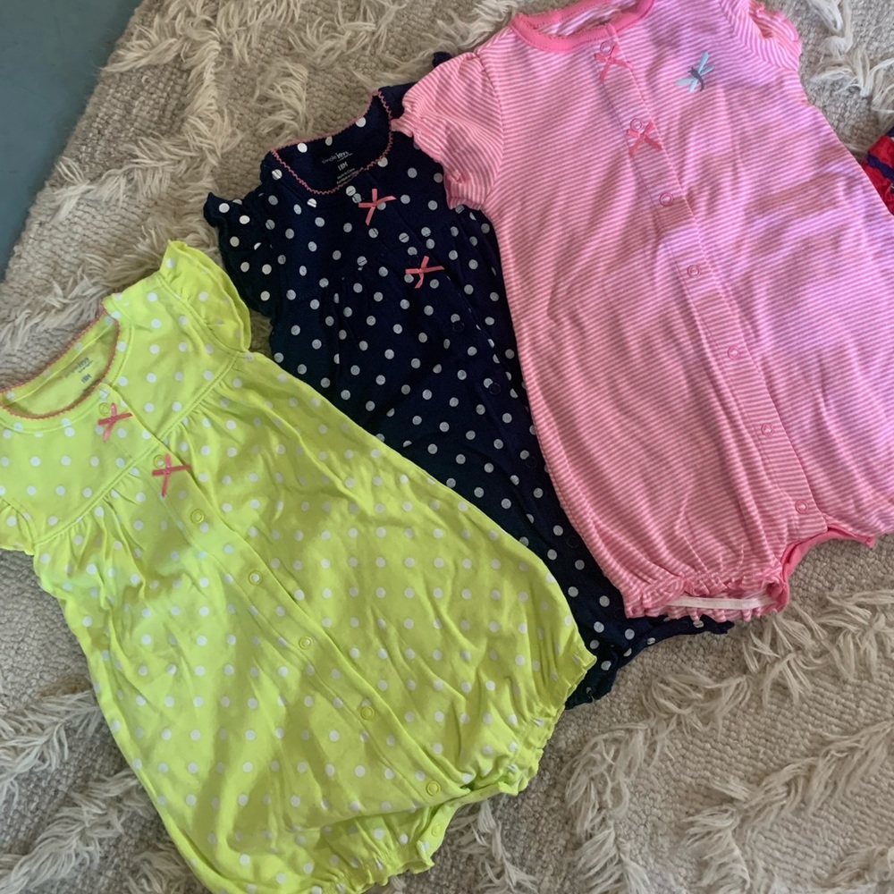 Simple joys by Carter’s- 3 outfit set